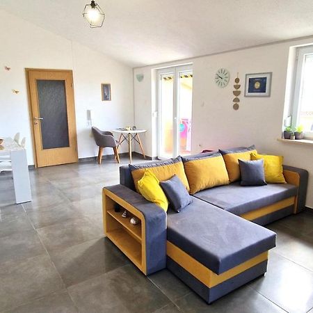 Apartment Goran Krk Town Luaran gambar