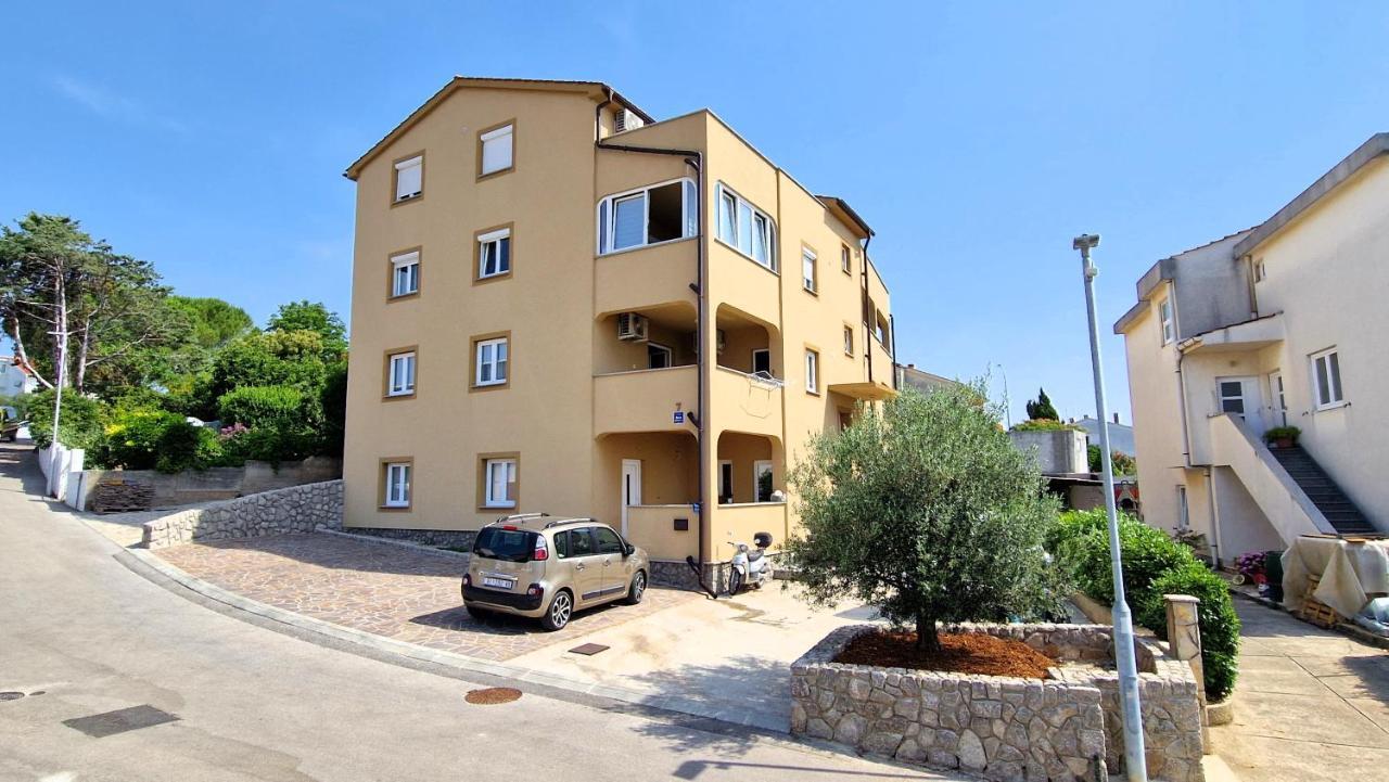 Apartment Goran Krk Town Luaran gambar