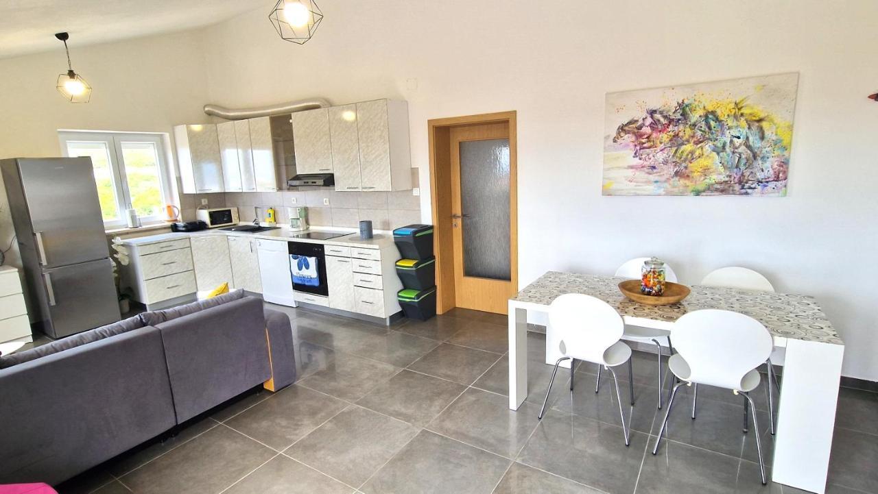 Apartment Goran Krk Town Luaran gambar