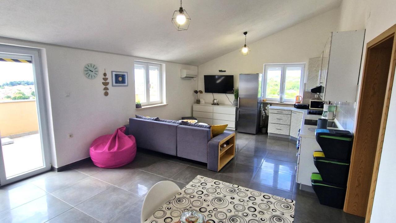 Apartment Goran Krk Town Luaran gambar